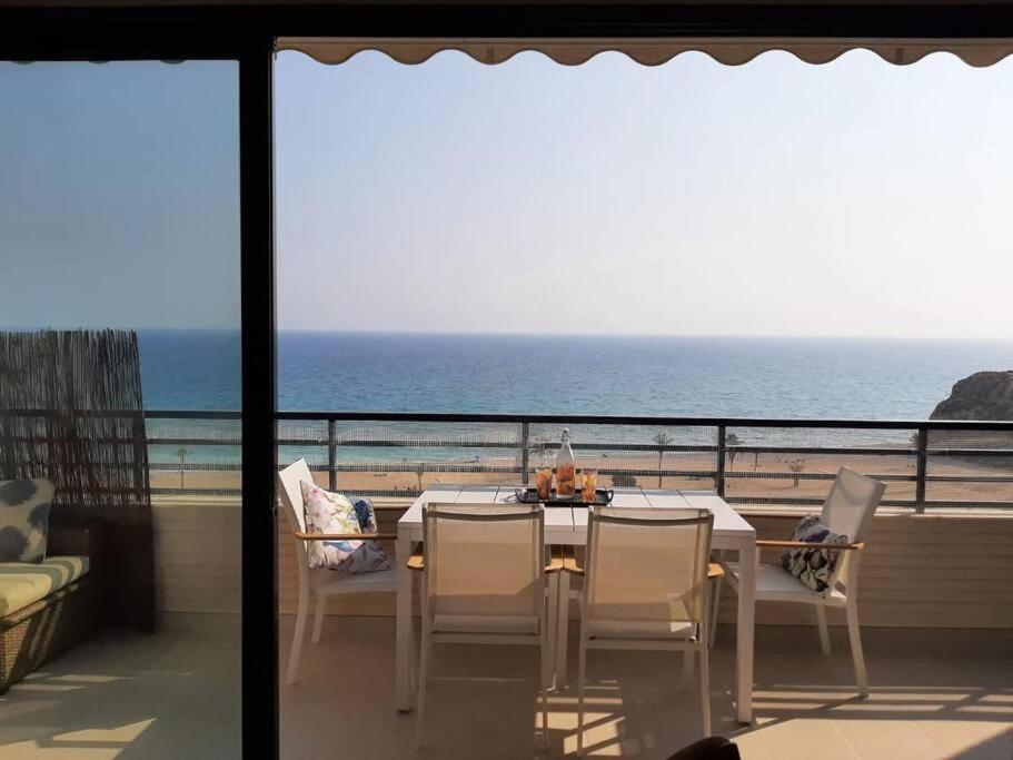 Top-Floor Beachfront Apartment With Parking, Pool, & Spacious Sea-View Balcony Villajoyosa Buitenkant foto